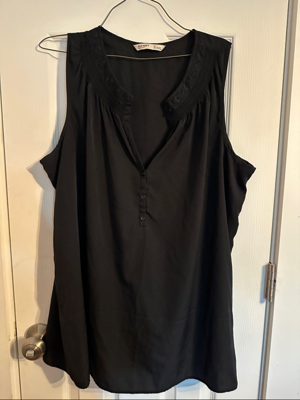 Old Navy Black Sleeveless Tunic Top XXXL